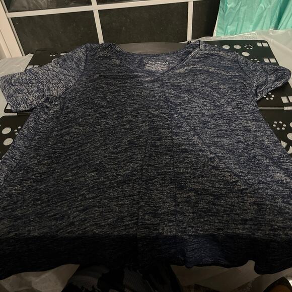 Lane Bryant V Neck Top - Picture 2 of 4